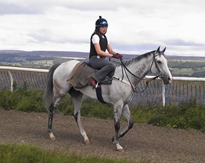 Jessica Bethell riding a horse