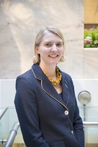 Dr Caroline Trotter