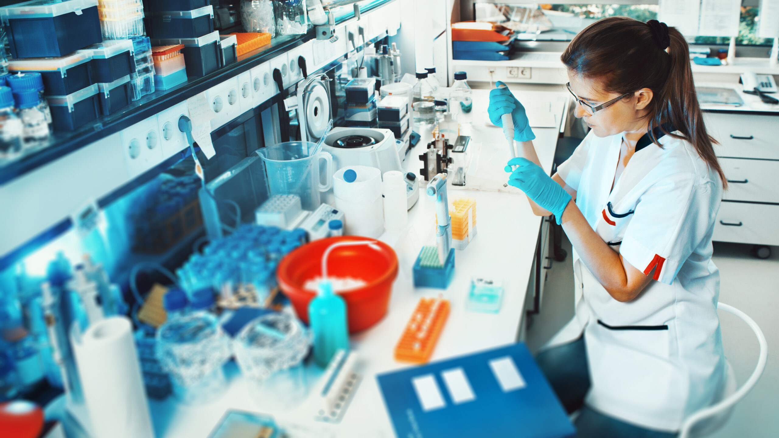 Researcher working in a laboratory.