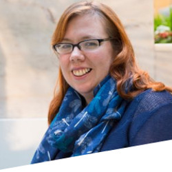 A headshot of Dr Fiona McGill.